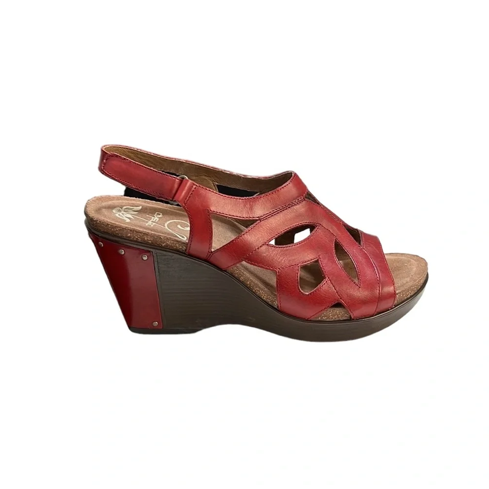 Dansko Felicia Studded Red Leather Comfort Wedges Size 41